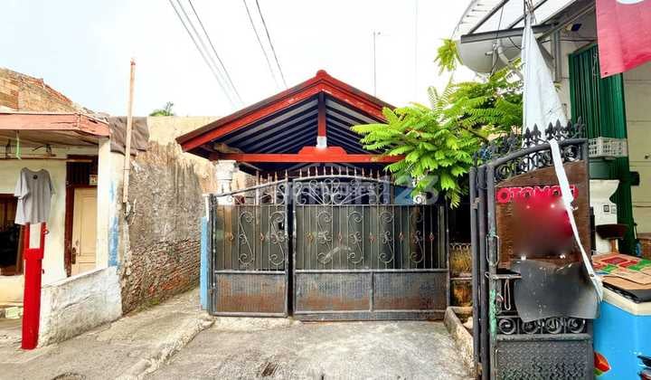 DIJUAL RUMAH TUA+KONTRAKAN LOKASI STRATEGIS - MENTENG DALAM, TEBET