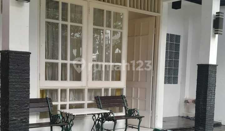 Affordable Ready-to-Occupy House in Bintaro Sector 5 Complex