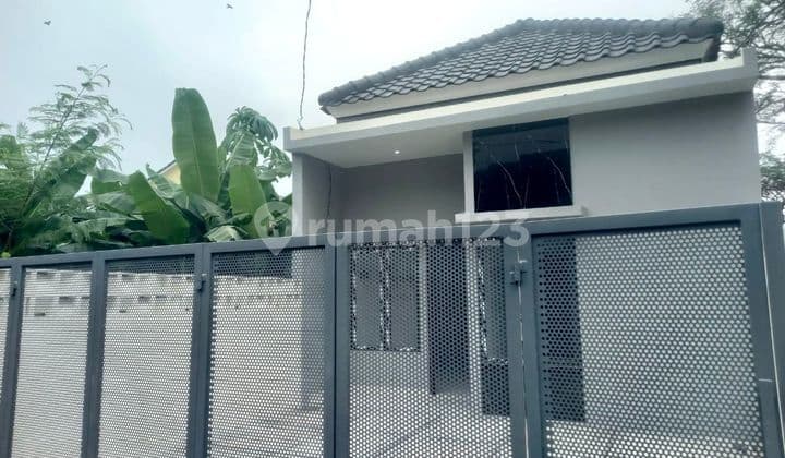 Rumah Murah Mungil Minimalis Kawasan Jombang - Bintaro