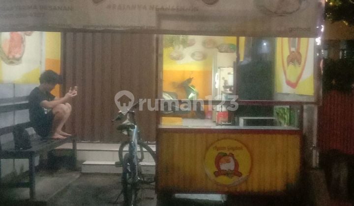 Kios Disewa Murah Pinggir Jalan Lokasi Strategis di Bintaro Sektor 2