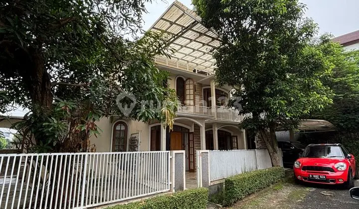 Rumah Hook Modern Siap Huni di Bintaro Sektor 2
