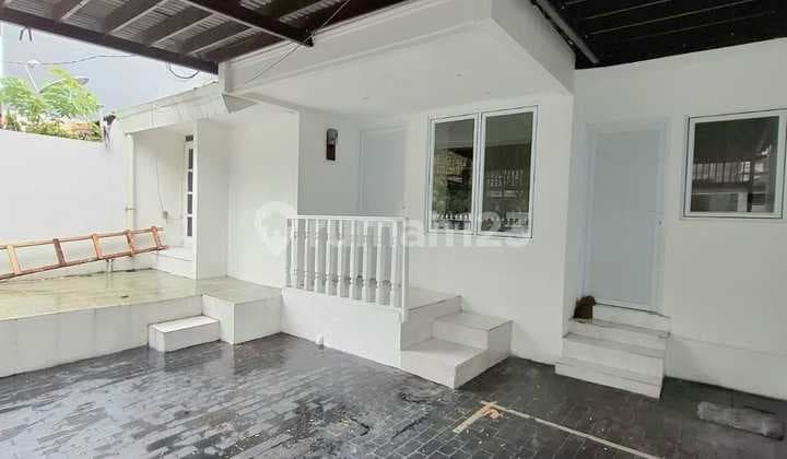 Rumah Murah Baru Renov Lokasi Strategis di Bintaro Sektor 2