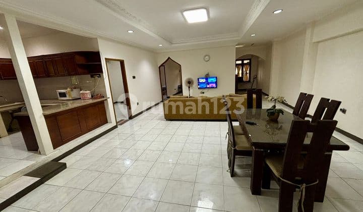 Rumah Minimalis 2 Lantai dalam Komplek Bintaro Sektor 3A