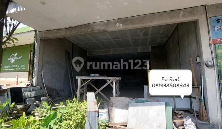 Ruko Pinggir Jalan Raya di Canggu