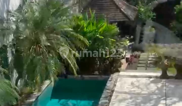 Villa Mewah 2 Lantai Di Seminyak