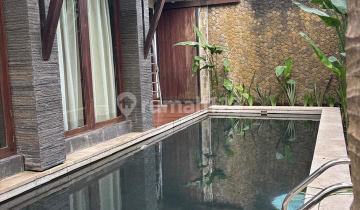 Villa Mewah Dengan 3 Kamar Tidur Di Kuta
