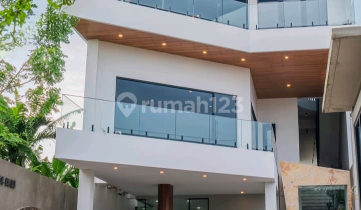 Ocean View Office Building in Sanur