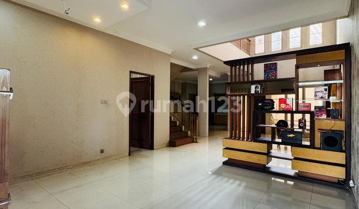 Rumah Raffles Hills Cibubur Siap Huni, Unfurnished Bagus SHM