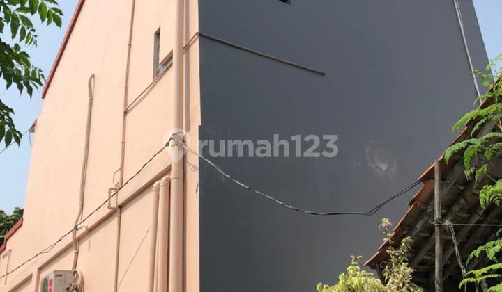Rumah Di Jual Furnisshed Dua Lantai Di Daerah Pakuhaji Tangerang