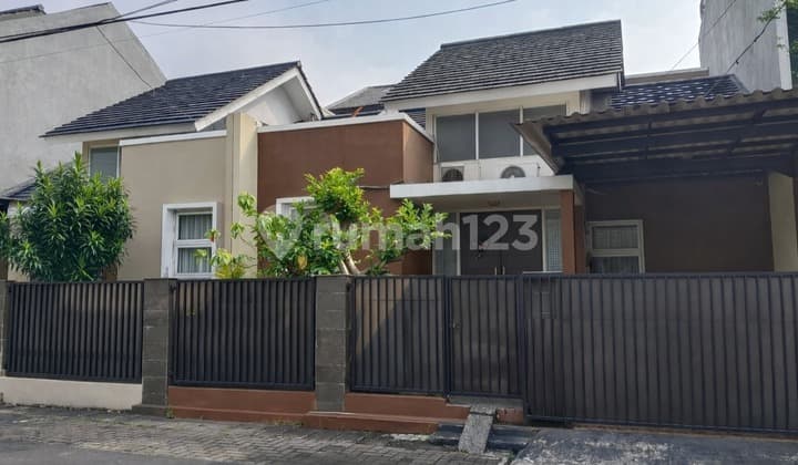 Rumah BSD Rapi 1,5 Lantai Dekat Stasiun, Pasar dan Tol
