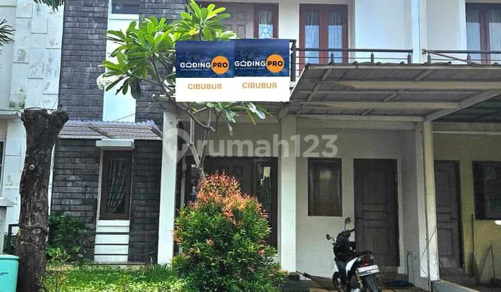 For Sale House in Raffles Hills, Facing the Park