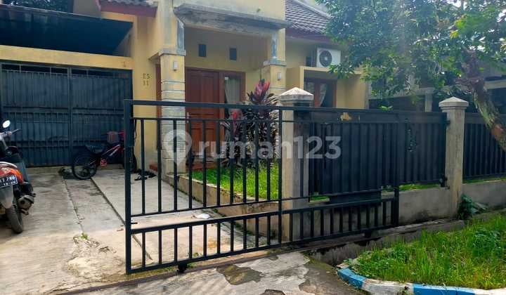 Dijual Rumah Murah Disawangan Permai Butuh Minim Renovasi di Jl. Raya Pasir Putih No. 2, Pasir Putih, Sawangan, Kota Depok, Jawa Barat, Indonesia, 16519, Pasir Putih SHM
