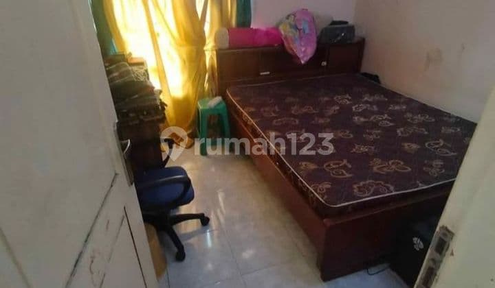 For Sale: House in Bumi Karawaci