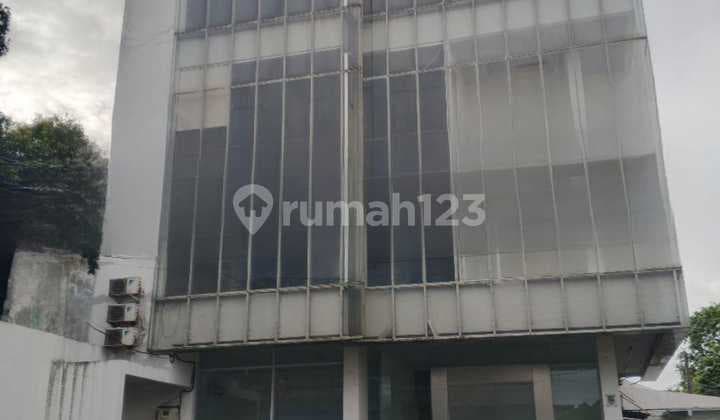 4.5-Story Commercial Building in Tanah Kusir, Kebayoran Lama, South Jakarta