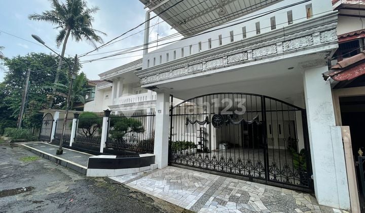 Rumah Full Furnish di Megapolitan Cinere Depok