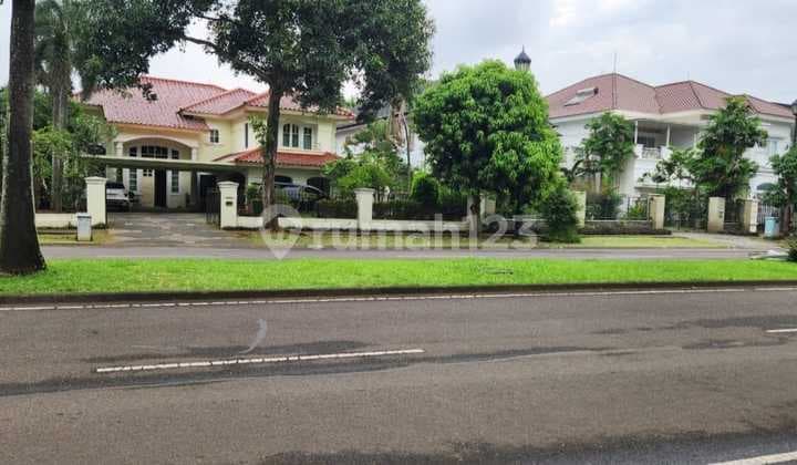 Rumah Klasik Modern Asri Di Lippo Village Karawaci