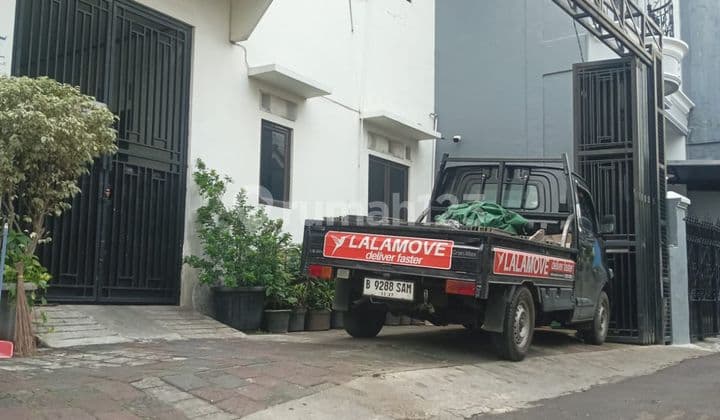 Rented House/Pavilion 22 Units in Kemanggisan Near Binus University West Jakarta