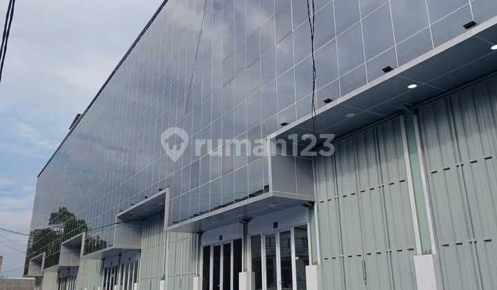 Warehouse for Sale Unfurnished in Kalideres, West Jakarta
