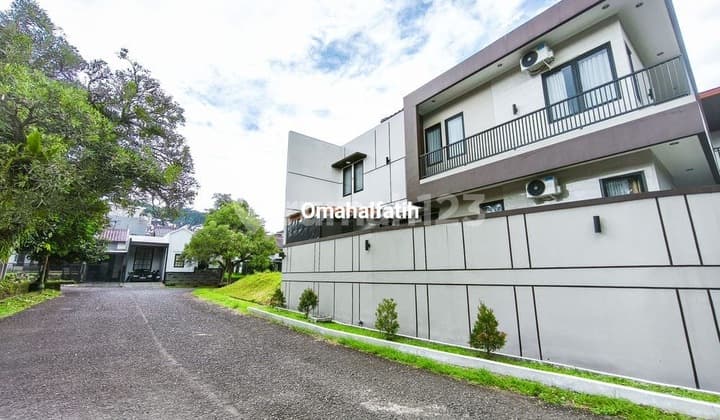 Dijual Rumah Mewah Siap Huni Berlokasi Strategis berlokasi Di BNR