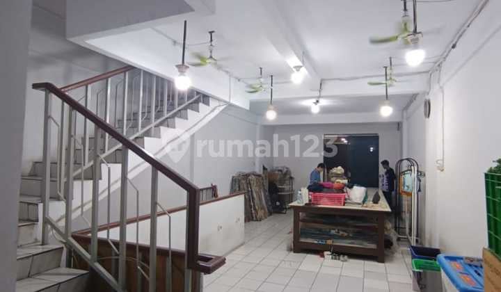 Dijual Ruko Siap Pakai Rapi di Telukgong