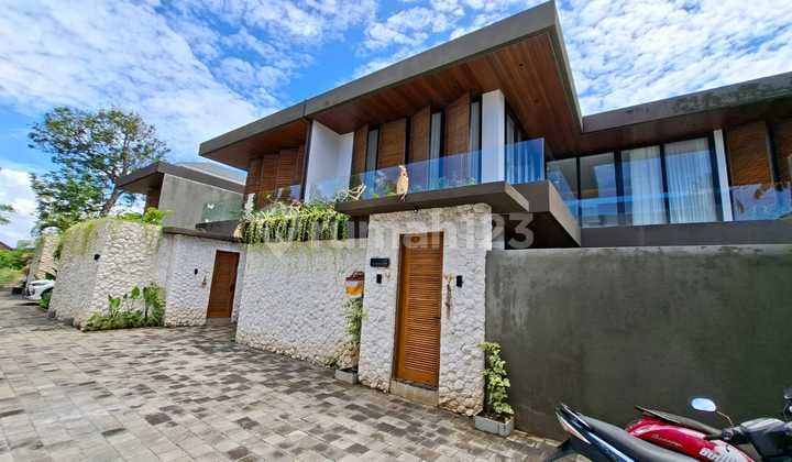 Villa Baru Sunset Road Kuta Bali