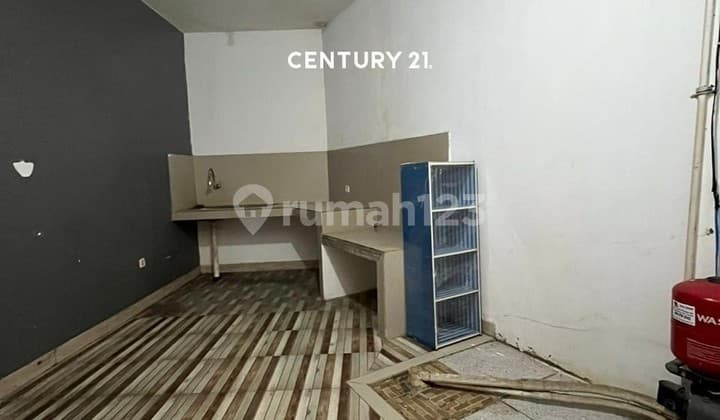 Rumah Unfurnished Disewakan di Sektor 9 5796