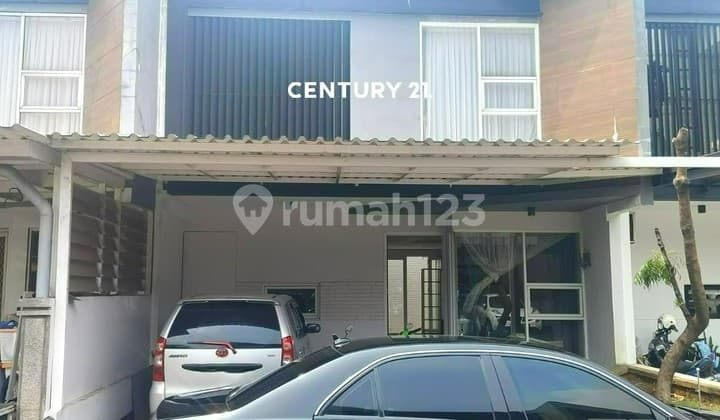 A Serene and Comfortable House in the Ciputat Area 7387