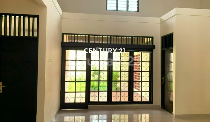 Rumah Asri di Bintaro Sektor 2 Lokasi Strategis Siap Huni 9113