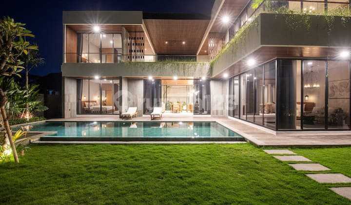 Luxury Villa 4 Bedrooms Near Nuanu