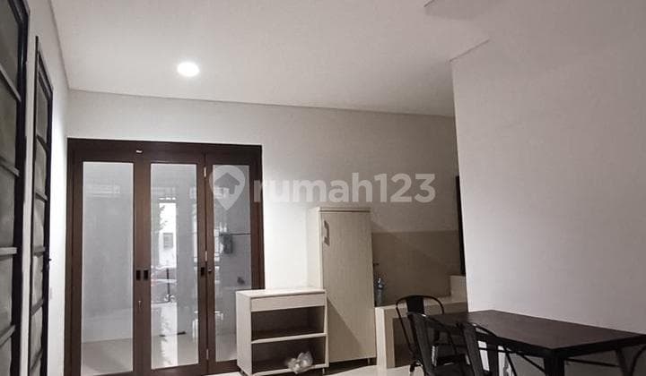 Beautiful House Fully Furnished 3 Floors Ready to Occupy in Regentown (Opposite Ice Bsd) - Tangerang