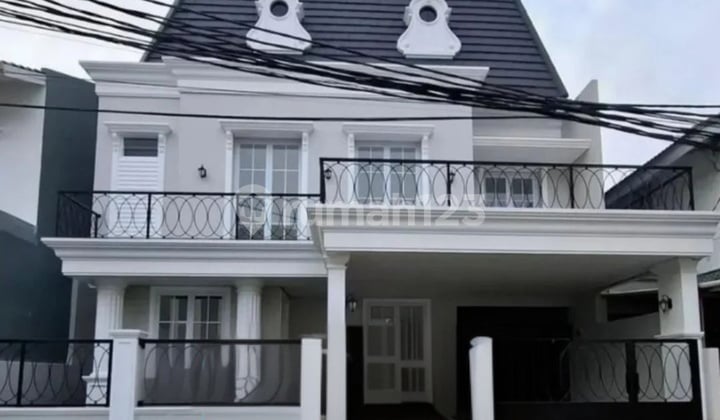 Rumah Brand New dengan Swimming Pool di Bintaro Sektor 9