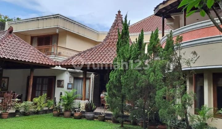 Rumah Cocok untuk Usaha Guest House di Bintaro Jaya Sektor 9
