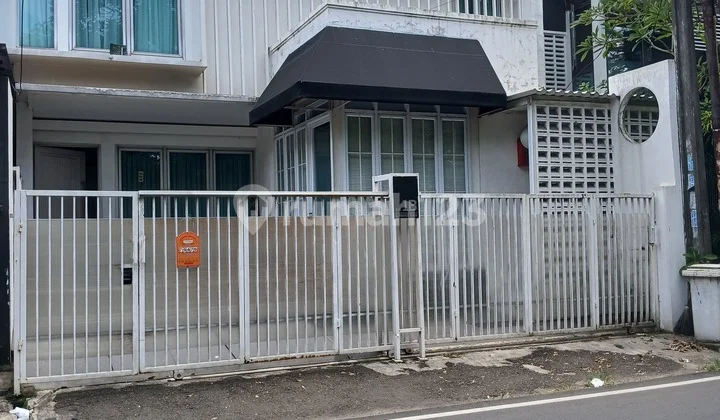 Rumah Siap Huni di Bintaro Jaya Sektor 2