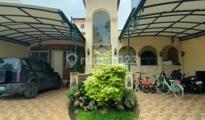 Rumah dengan Swimming Pool di Permata Bintaro, Bintaro Sektor 9