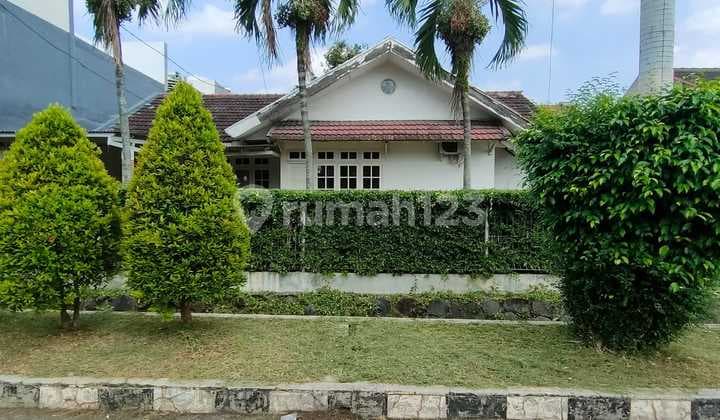Rumah Lama dan Terawat di Komplek Pertamina, Pondok Ranji