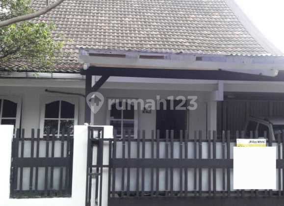 Rumah Siap Huni di Bintaro Jaya Sektor 1