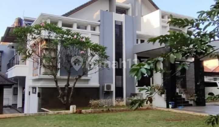 Rumah dengan Swimming Pool di Cempaka Rengas, Pondok Ranji