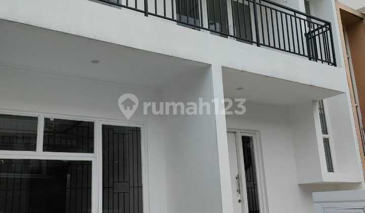 Rumah Siap Huni di Emerald Bintaro, Bintaro Jaya Sektor 9