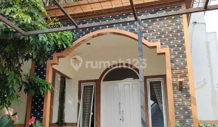 Rumah Minim Renovasi di Bintaro Jaya Sektor 9