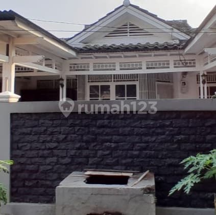 Rumah Siap Huni di Villa Bintaro, Sekitar Bintaro Sektor 9