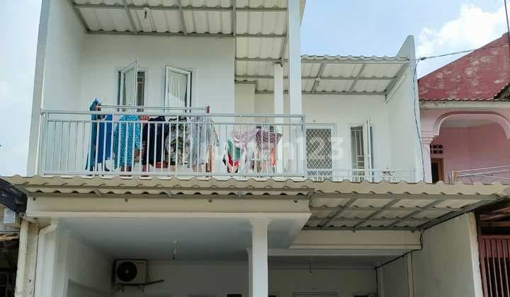 Ready-to-Occupy Houses Around Bintaro Jaya Sector 9