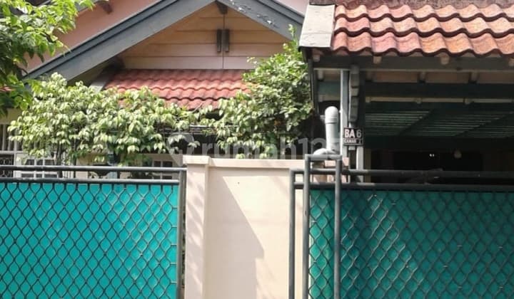 Ready-to-Occupy House in Bintaro Jaya Sector 3