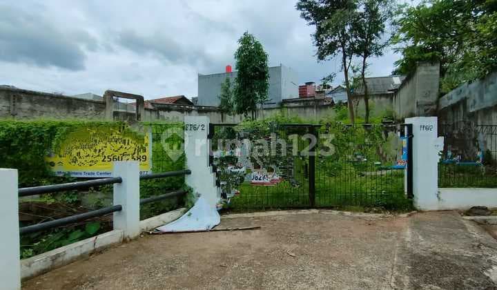 A Ready-to-Build Plot in Bintaro Jaya Sector 6