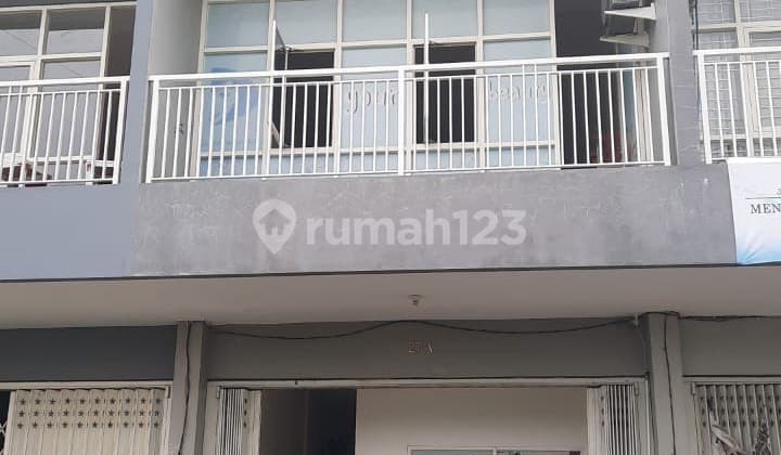 Ruko Raya Dian Istana Wiyung Near Royal Residence, Wbm (Dndgk)