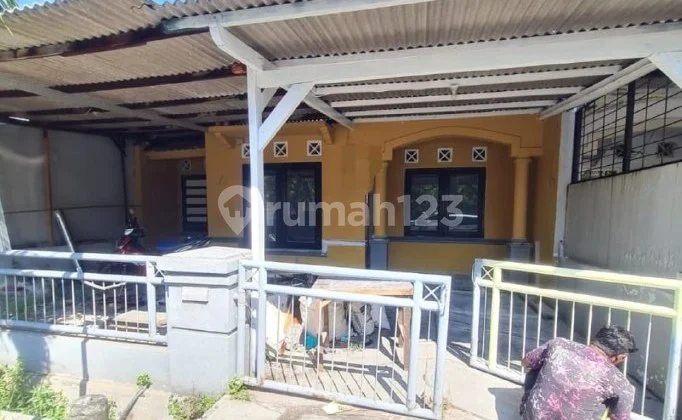 Medokan Asri House Near Graha Ykp Merr Mount Anyar Baruk (Dndgk) Medokan Asri House Near Graha Ykp Merr Mount Anyar Baruk (Dndgk)