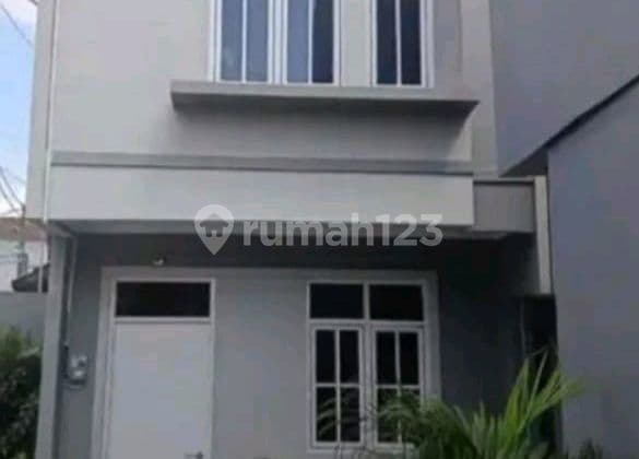 Rumah Cantik Murah 2 Lantai di Jl Cempaka Warna 26D Jakarta Pusat