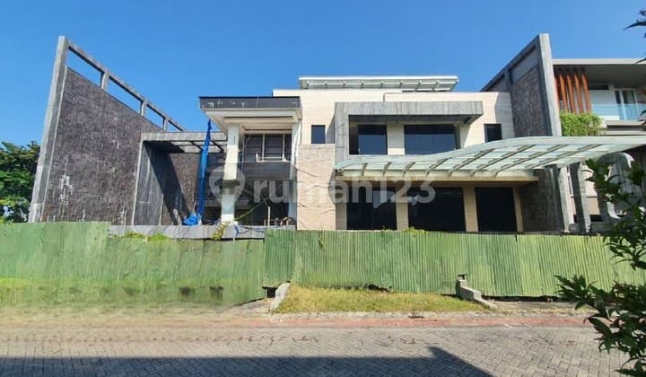 Pakuwon City IMPERIAL BEACH STRATEGIC House