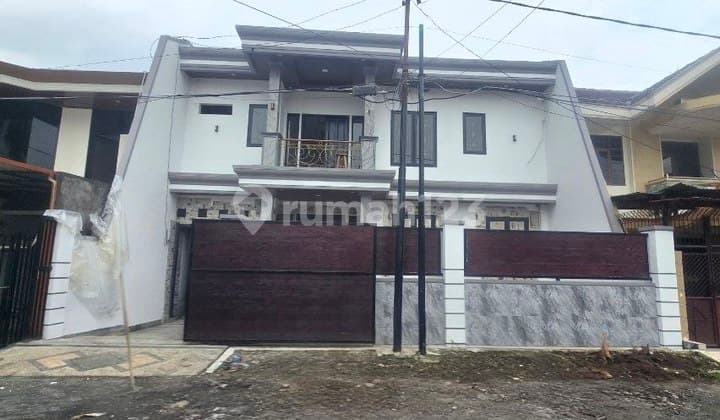 Rumah Manyar Kertoadi New Gress Minimalis Strategis