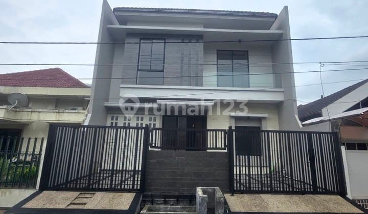 Rumah Manyar Kertoadi New Gress Minimalis Strategis
