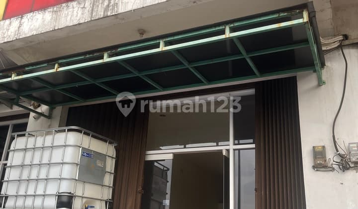 Sewa Ruko View Danau Di Grand Wisata Cocok Untuk Kantoran